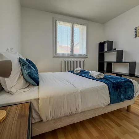 Le Perrin - Parc Paul Mistral - Stade Des Alpes *