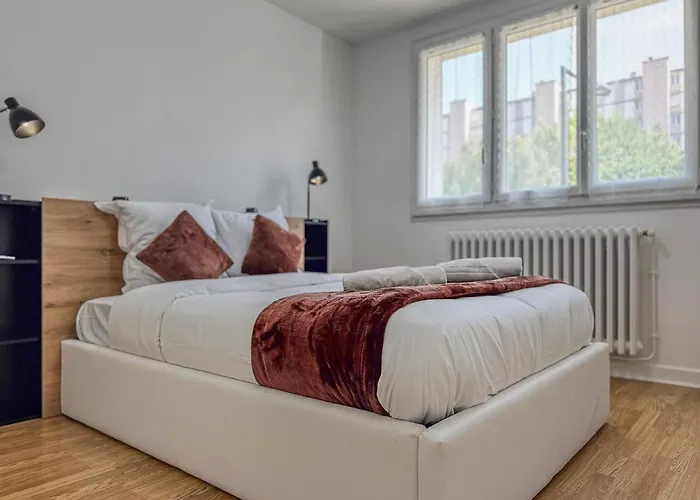 Apartmán Le Perrin - Parc Paul Mistral - Stade Des Alpes