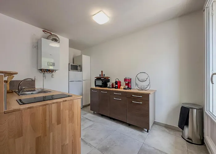 Le Perrin - Parc Paul Mistral - Stade Des Alpes Apartmán *