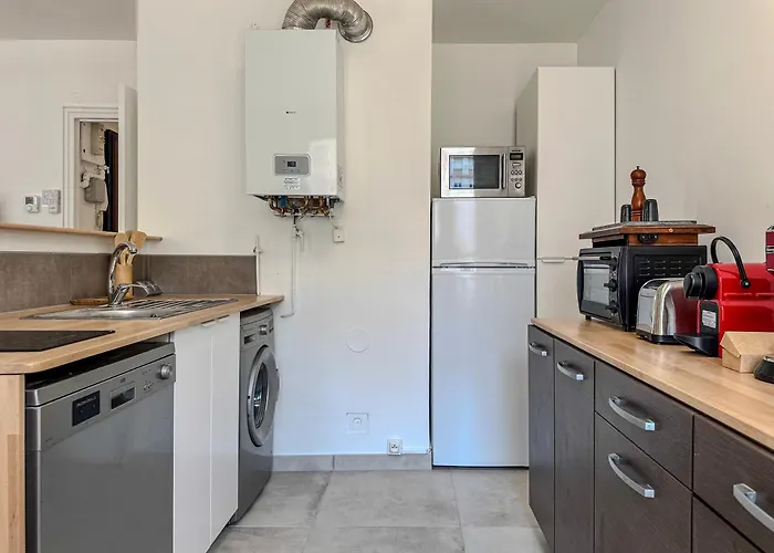 Le Perrin - Parc Paul Mistral - Stade Des Alpes * Grenoble